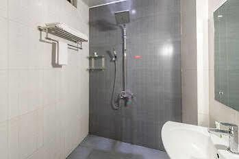 Treebo Golden Pearl Koramangala Otel Bangalore Dış mekan fotoğraf